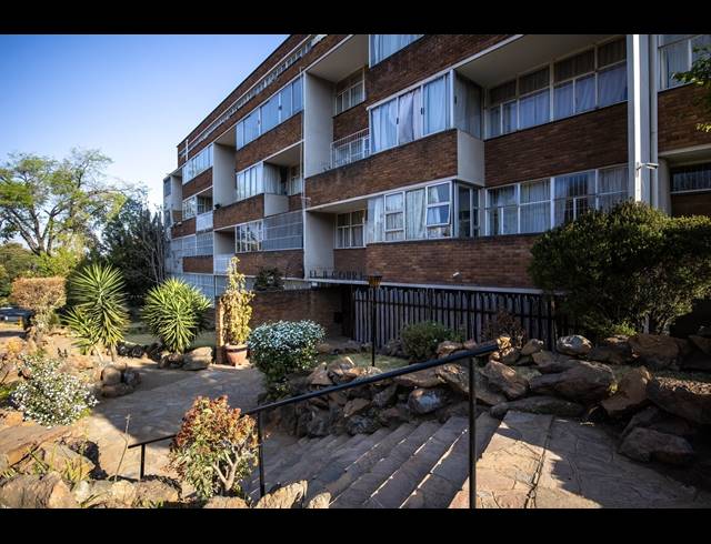 2 BEDROOM APARTMENT FOR SALE IN CYRILDENE